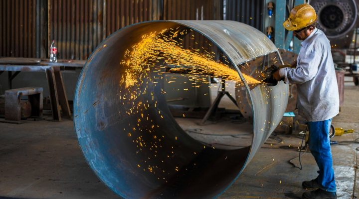 Techniques de cintrage de tubes en chaudronnerie : outils, méthodes et précautions