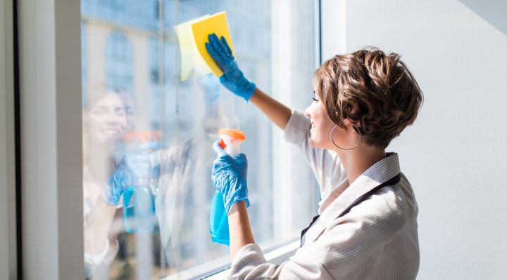 3-Conseils pour nettoyer efficacement une fenêtre coulissante