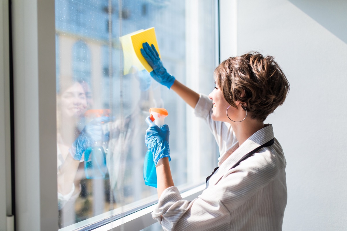 3-Conseils pour nettoyer efficacement une fenêtre coulissante