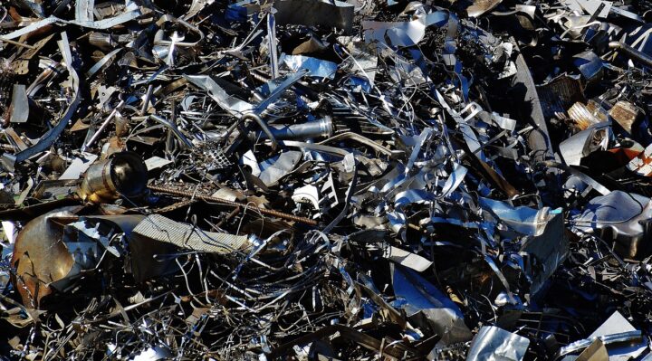 découvrez les avantages du recyclage des métaux : préservation des ressources naturelles, réduction des déchets et économie d’énergie. apprenez comment recycler efficacement vos objets en métal.