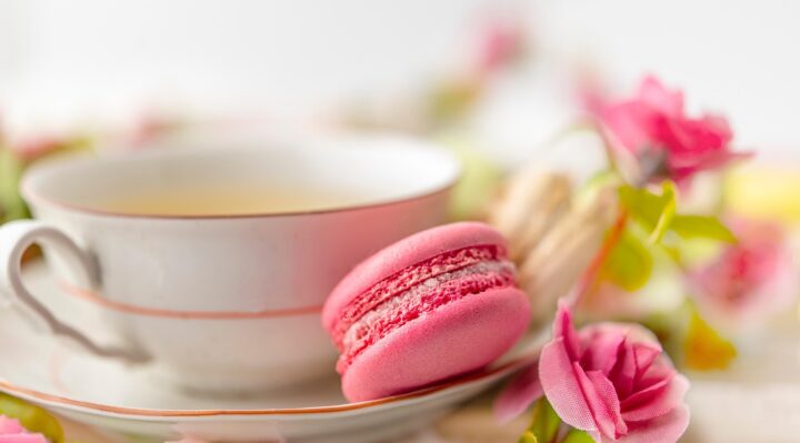 découvrez nos délicieux macarons artisanaux, aux saveurs variées et à la texture parfaite, pour un plaisir sucré irrésistible.