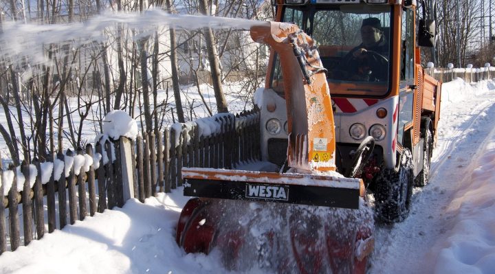 découvrez nos solutions complètes pour la protection et la mise en hivernage de vos équipements, garantissant leur durabilité et performance pendant l'hiver.