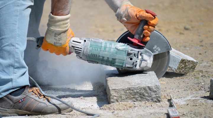 découvrez nos pavés en granit de haute qualité, durables et esthétiques, parfaits pour embellir vos allées, terrasses et espaces extérieurs.