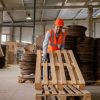 Faciliter le transport des marchandises grâce à la fabrication de palettes adaptées